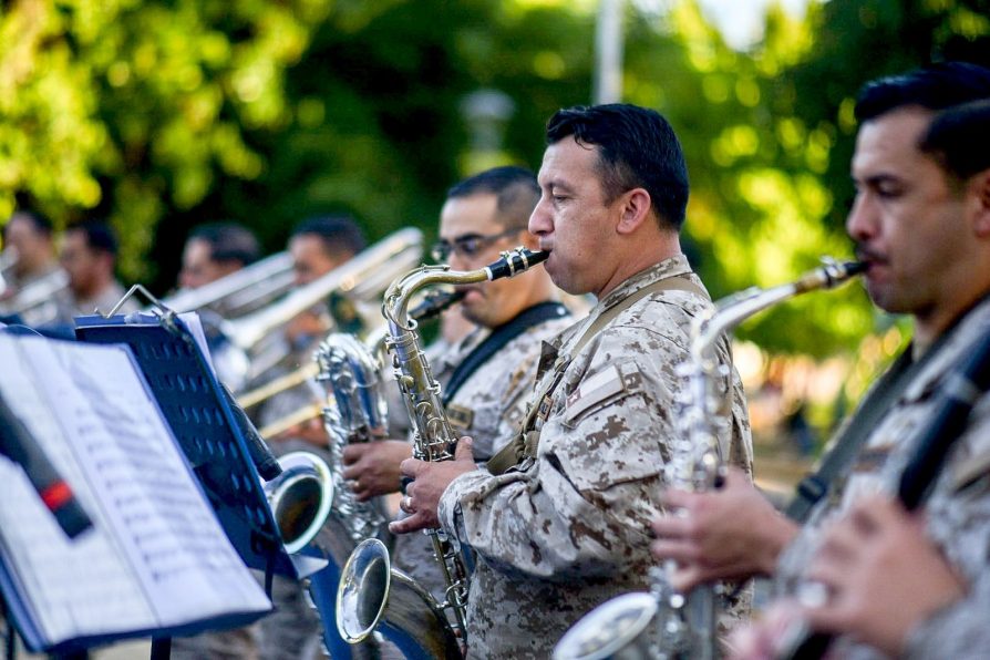 Banda del Regimiento Chillán presentó concierto navideño en Coihueco