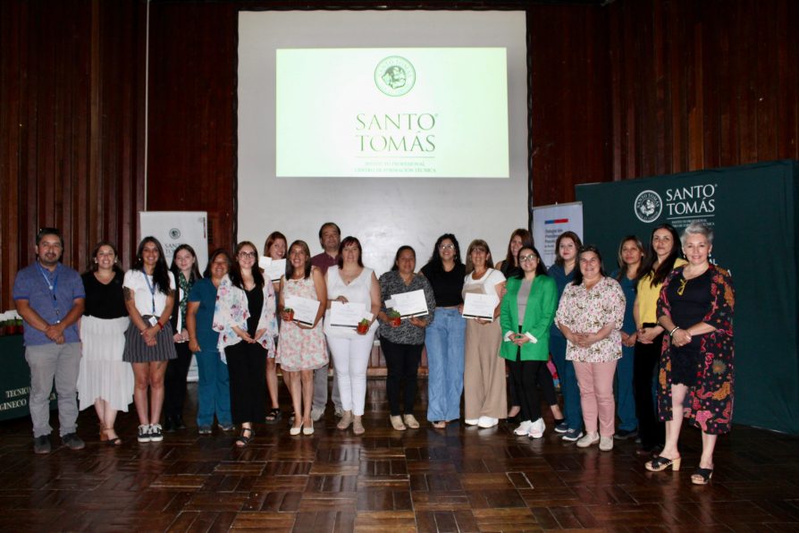 Mujeres de Punilla reciben capacitación de cuidador primario por parte de Santo Tomás y Delegación Presidencial