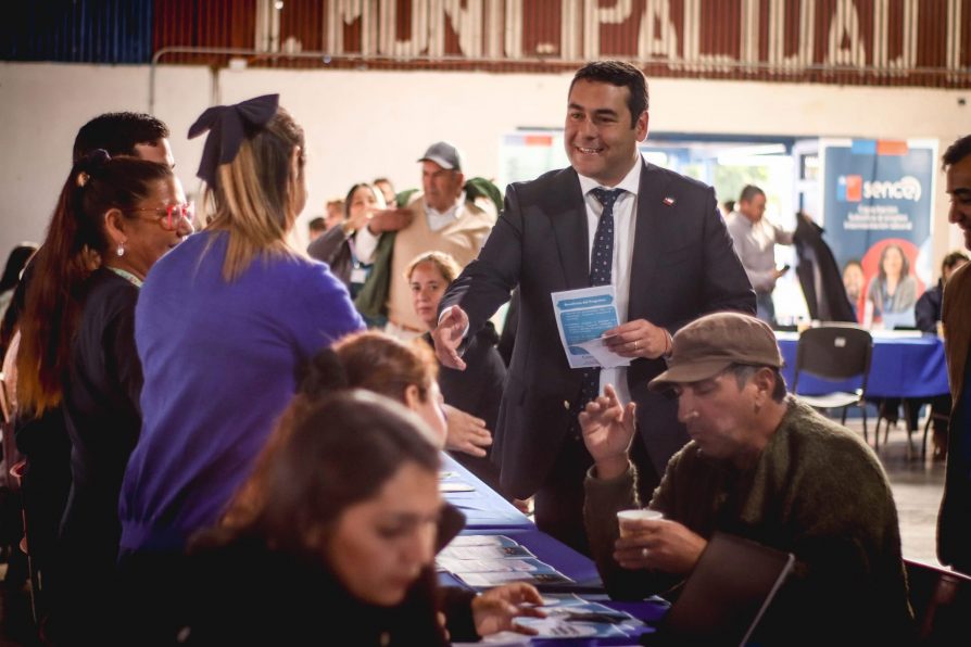 Gobierno en Terreno se traslada a San Nicolás con múltiples servicios públicos